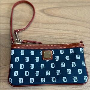 Dooney & Bourke Detroit Tigers Wristlet